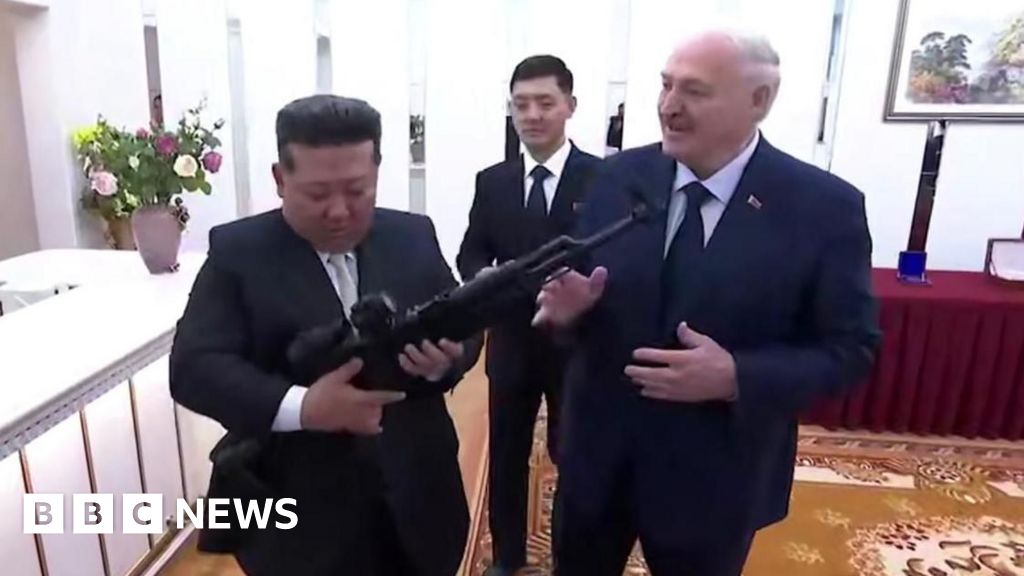 Belarus leader gifts rifle to North Korea's Kim as they sign friendship treaty 0842cd10 2989 11f1 9f06 7feda6c40cec.jpg