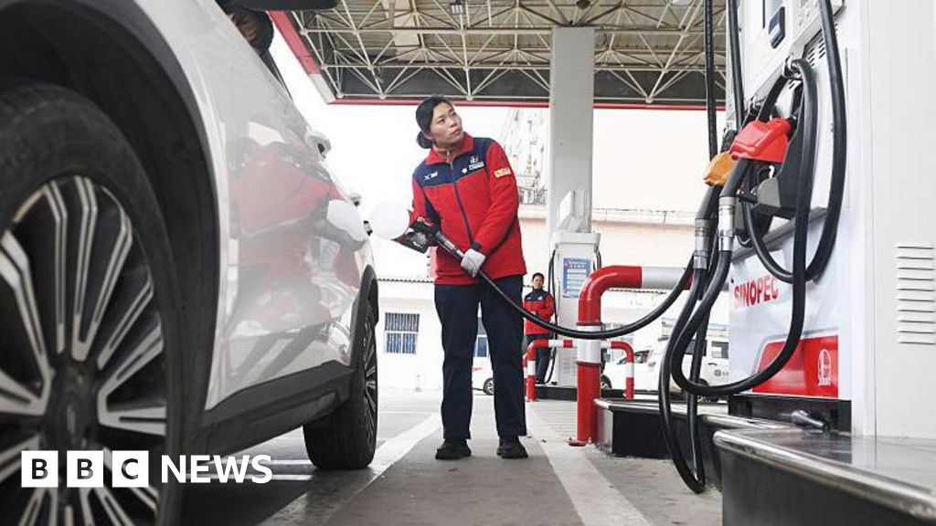 China dials back on fuel price hikes to 'reduce burden' on drivers 0cf7f410 2741 11f1 9af6 5dbbd29883a0.jpg