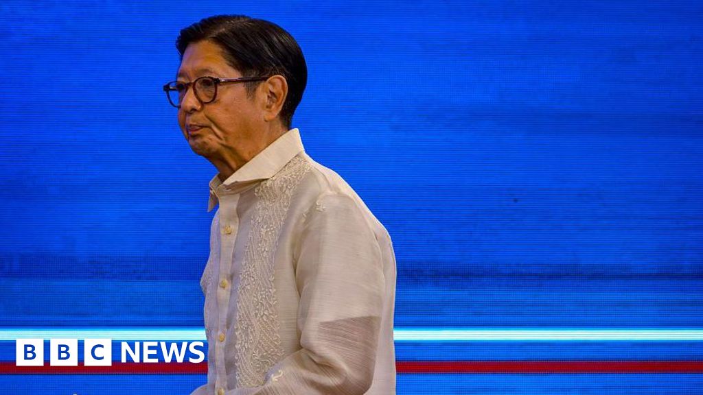 Marcos promises 'flow of oil' as Philippines declares energy emergency 15117550 2826 11f1 a277 371340bb5d16.jpg