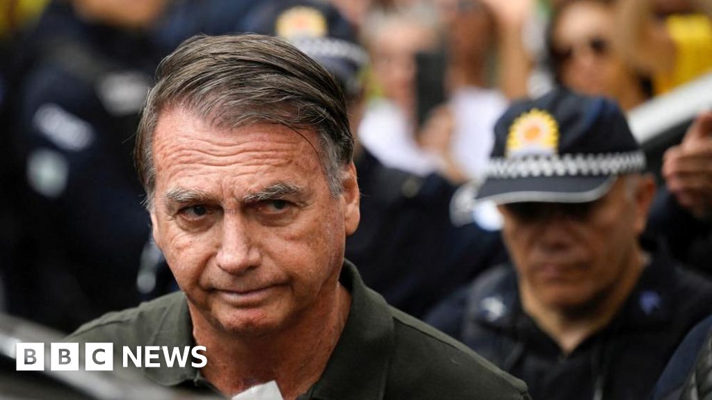 Brazil's Bolsonaro gets temporary house arrest for ill-health 3ac27500 283b 11f1 9a69 b54c6c0e1db8.jpg