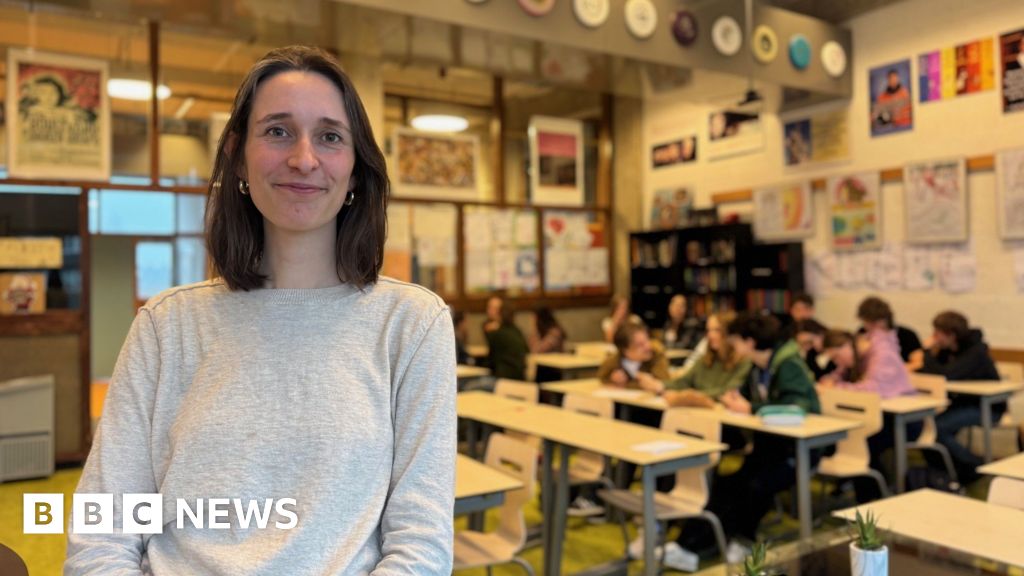 Has banning phones improved performance at Dutch schools? 4c219ad0 27e9 11f1 a79a 77e93010d956.jpg