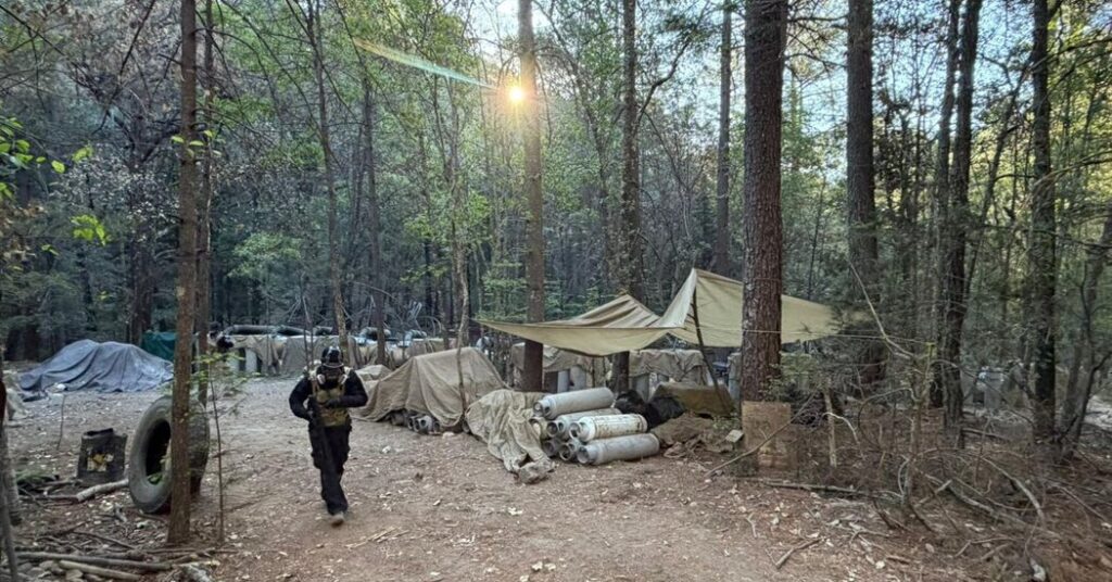 21mexico crash jpcq facebookjumbo.jpg