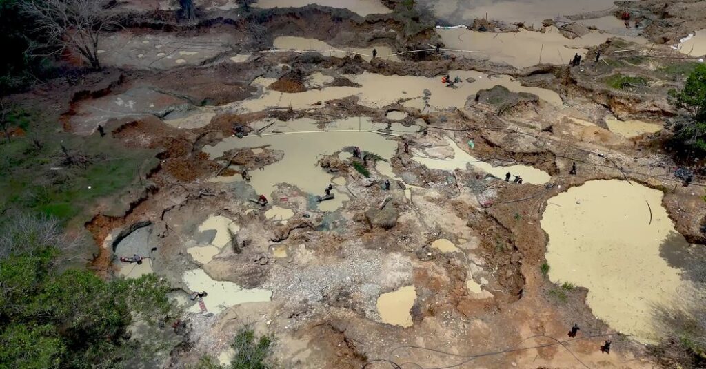 26int gold colombia top 21963 cover facebookjumbo.jpg