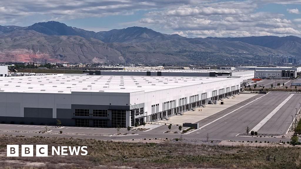 French woman, 86, held by ICE after moving to US to reunite with long-lost love 75dc1680 37f1 11f1 bf98 335695df34d3.jpg