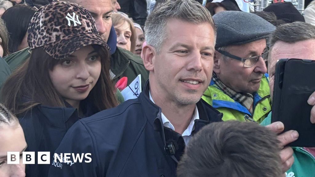 Final push for votes as challenger to Hungary's Orbán scents victory a4940140 34a4 11f1 b260 d5e483232ace.jpg