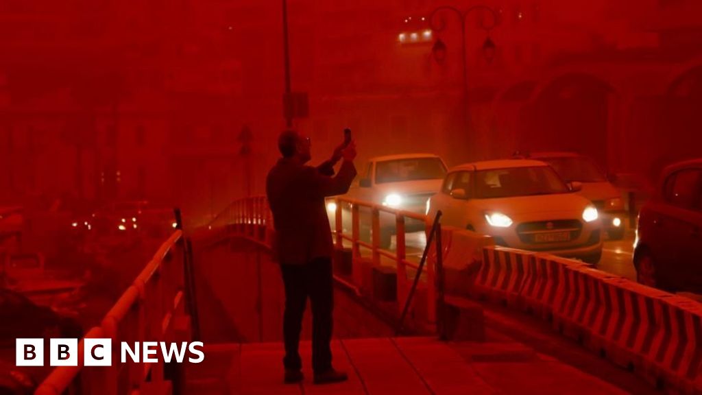 Man dies in storm near Athens as Saharan dust shrouds Crete ae692d10 2eb6 11f1 934f 036468834728.jpg