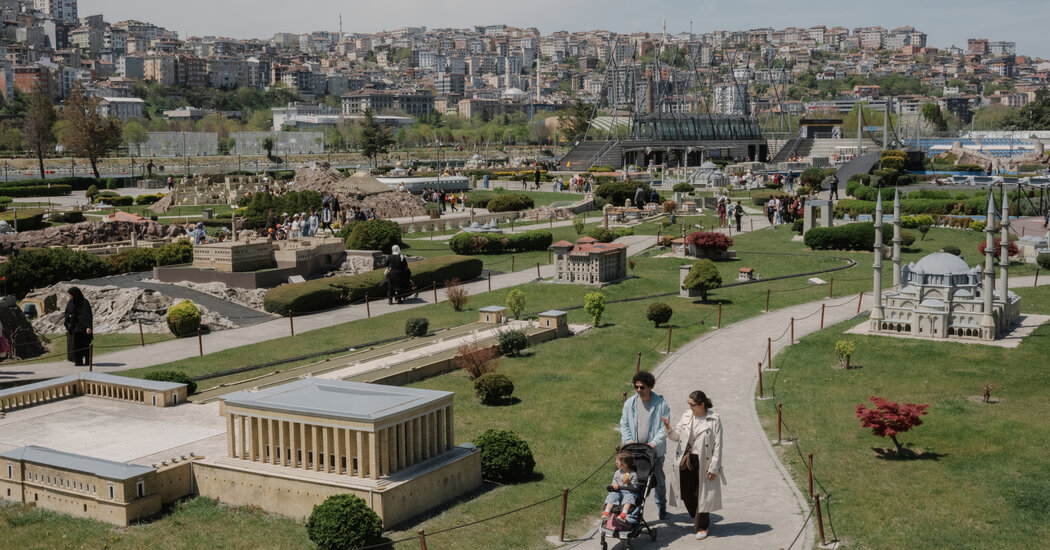 00int turkey families 01 zmlv facebookjumbo.jpg