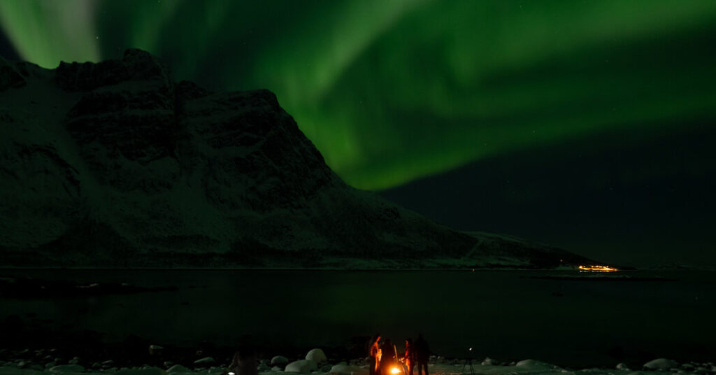 03norway northernlights 01 ghfc facebookjumbo.jpg