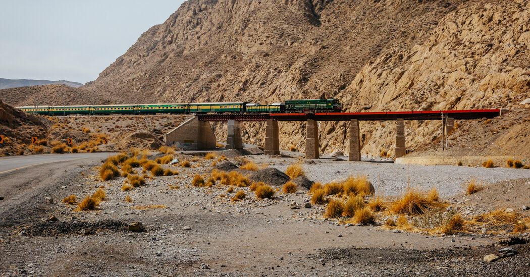 03int pakistan train promo vlhj facebookjumbo.jpg