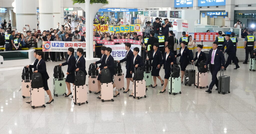 17int nkorea soccer wtk jcgh facebookjumbo.jpg