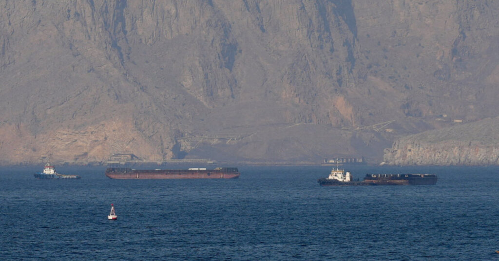 Iran and Oman in Talks Over Strait of Hormuz Ship Payment System 21int rubio tolls gzmt facebookjumbo.jpg