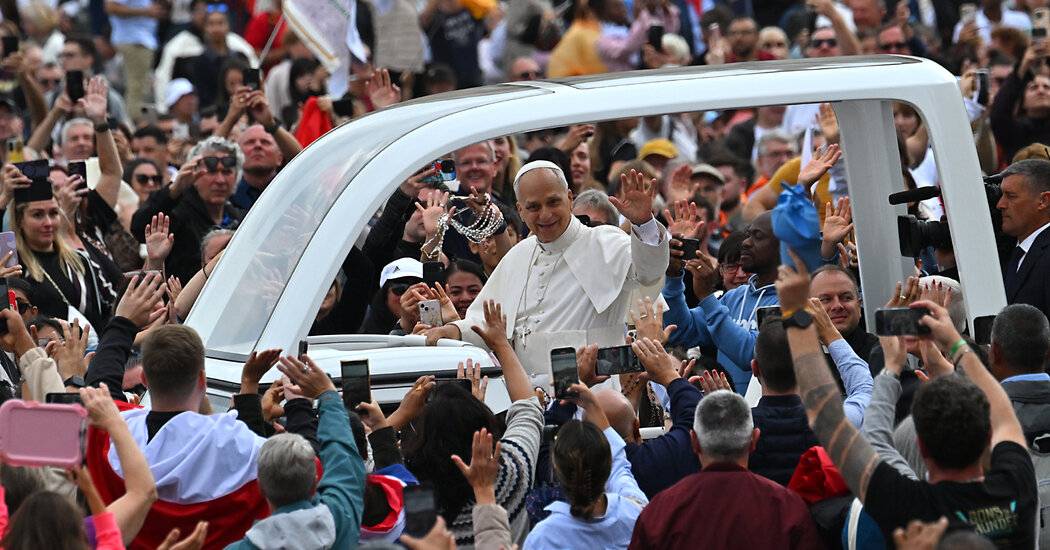25int pope encyclical hfo 01 bzlh facebookjumbo.jpg