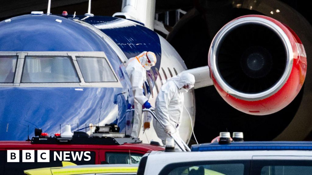 Worldwide race to trace passengers from hantavirus-hit cruise ship 28d9a370 4ad4 11f1 941e d3689d7c57f6.jpg