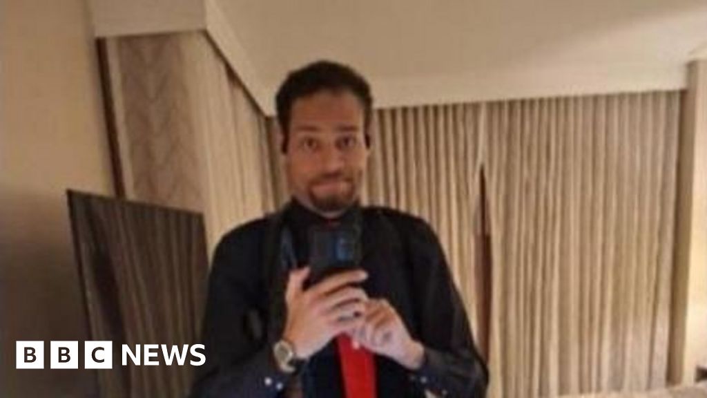 Washington dinner shooting suspect pleads not guilty bc438d40 4d42 11f1 ac78 2112837ce2aa.jpg