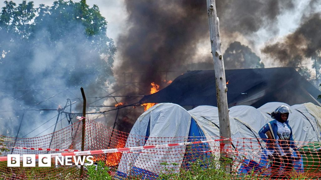 Angry crowd sets Ebola hospital tents on fire in DR Congo d6df4d30 554c 11f1 89a3 d1f559421220.jpg