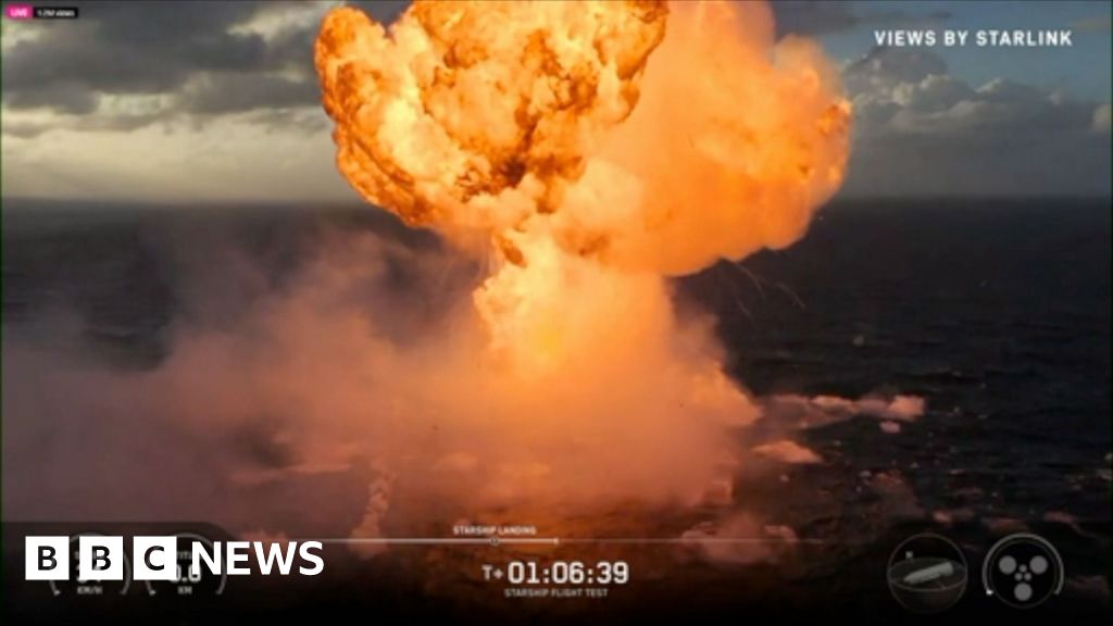 Moment SpaceX rocket explodes in the Indian Ocean after splashdown f0c1ef50 5650 11f1 b682 cf91850925ea.jpg