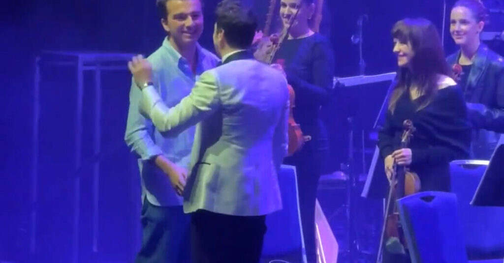 02vid lalaland embed cover facebookjumbo.jpg