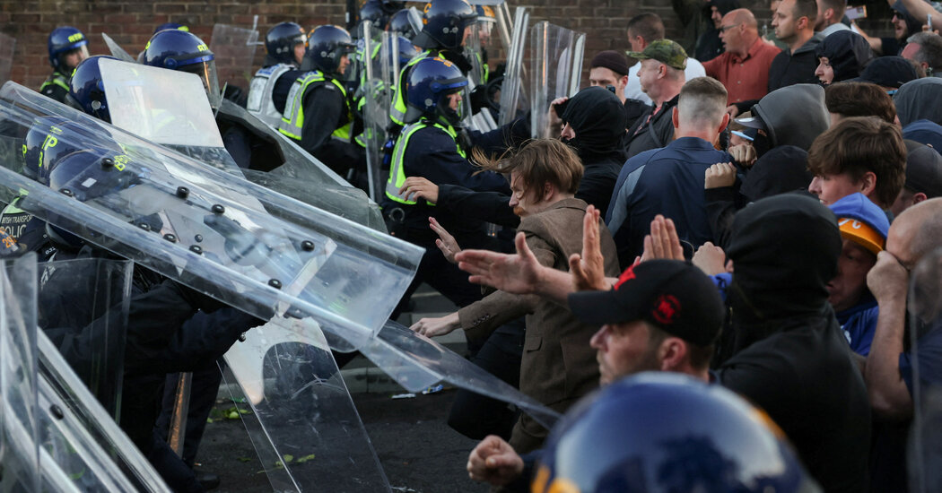 03int uk protests 01 tbvl facebookjumbo.jpg