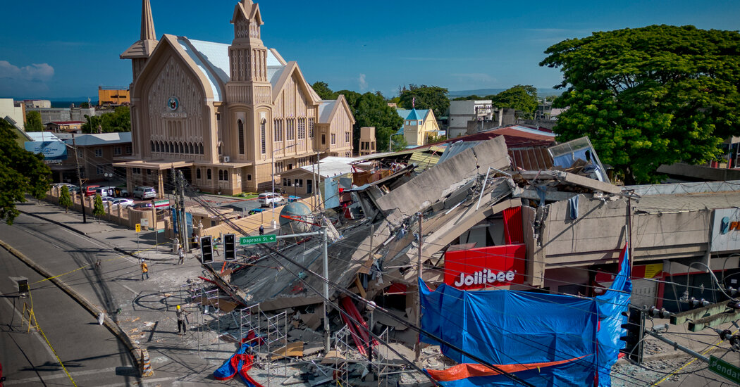 09 philippines quake voices vthg facebookjumbo.jpg