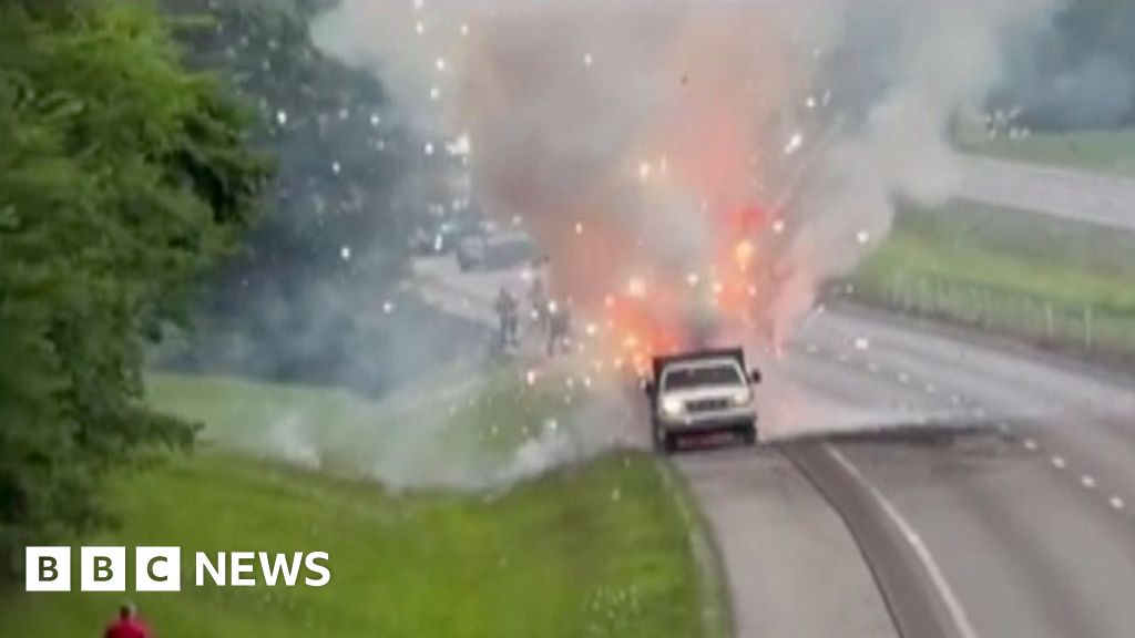 Truck carrying fireworks catches fire, sparks spectacular display 16edcba0 635c 11f1 8546 8f19e4fe30f4.jpg