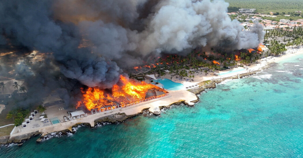 20int dominican republic fire gtwb facebookjumbo.jpg