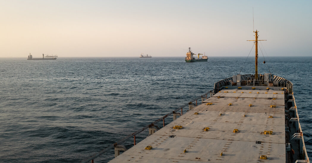 26int iran hormuz ktjw facebookjumbo.jpg