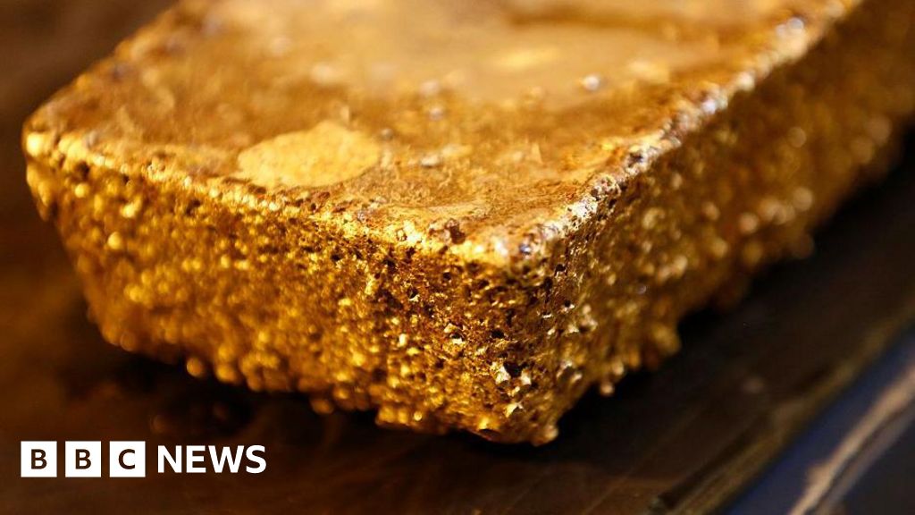Guinea bans exports of raw gold to boost local refining 38eb6d20 6e2e 11f1 9fdc 51e252bb92b4.jpg
