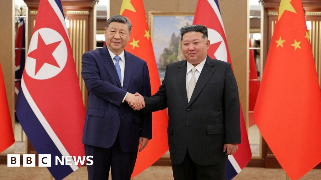 Xi Jinping and Kim Jong Un vow stronger ties in North Korea visit 98b74fd0 63ca 11f1 997d 4b8ab5668d59.jpg
