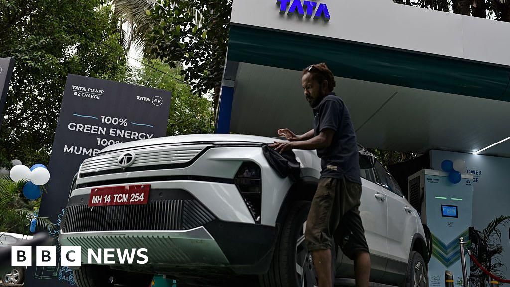 Costly fuel pushes more Indians to buy EVs yet obstacles remain be5fda80 5f3e 11f1 ae51 c396b5163a64.jpg