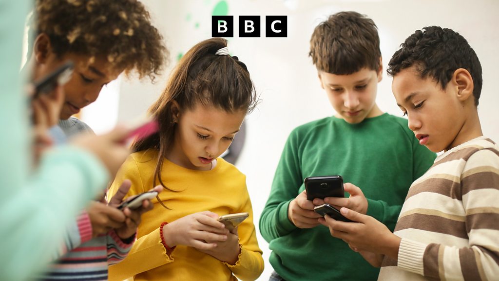 Tech Life - Too young to scroll? p0nxf5rc.jpg