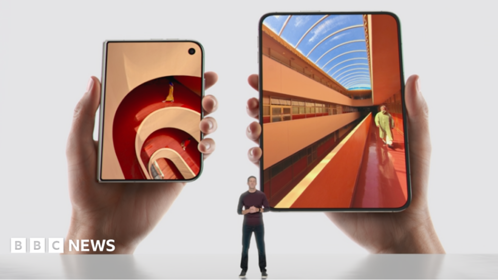 Apple's unveils its first folding iPhone 3e4171e0 ac7a 11f1 994b c7df927931ed.png